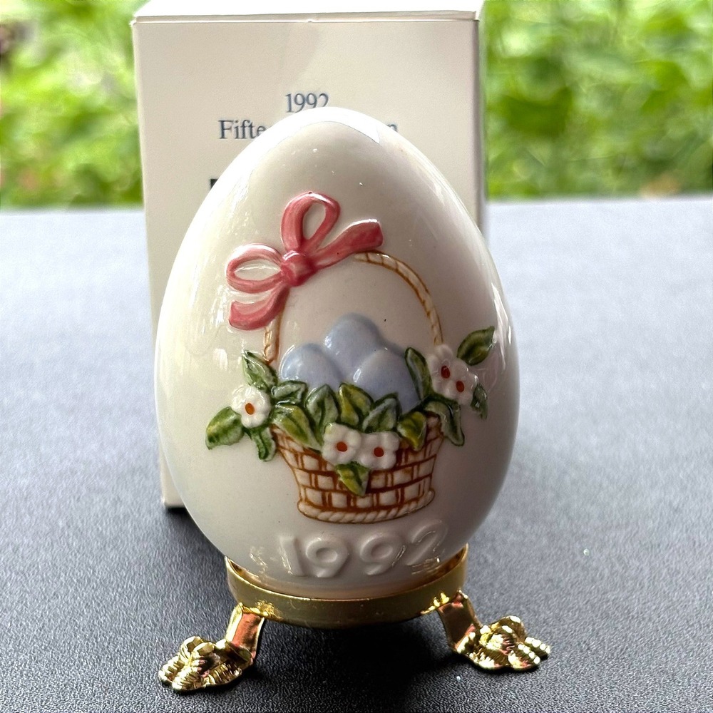 Goebel 1992 Annual Egg 15th Edition Porcelain Easter Basket Germany with Box‎